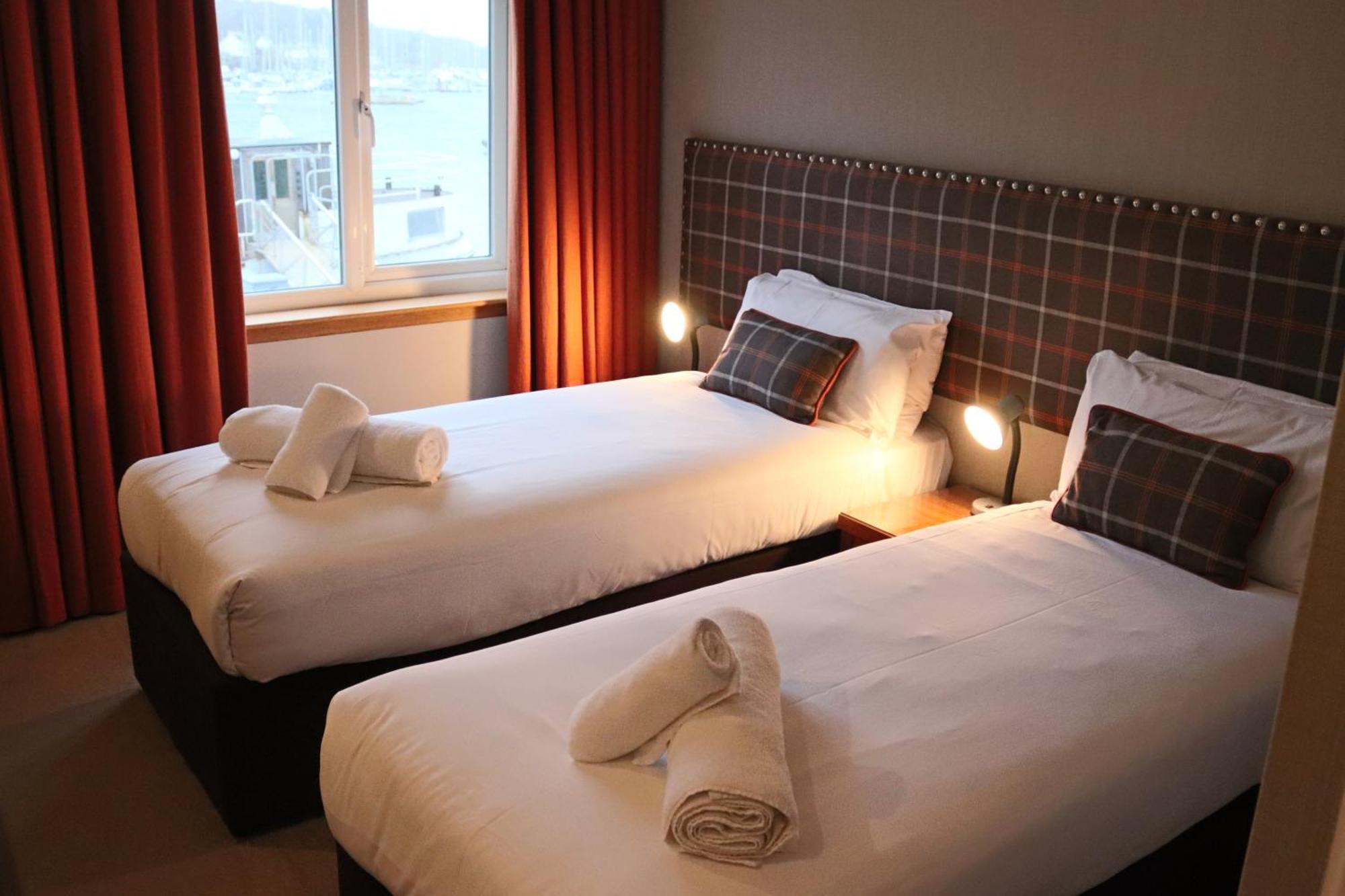 Anchor Hotel And Seabed Restaurant Тарберт Екстер'єр фото