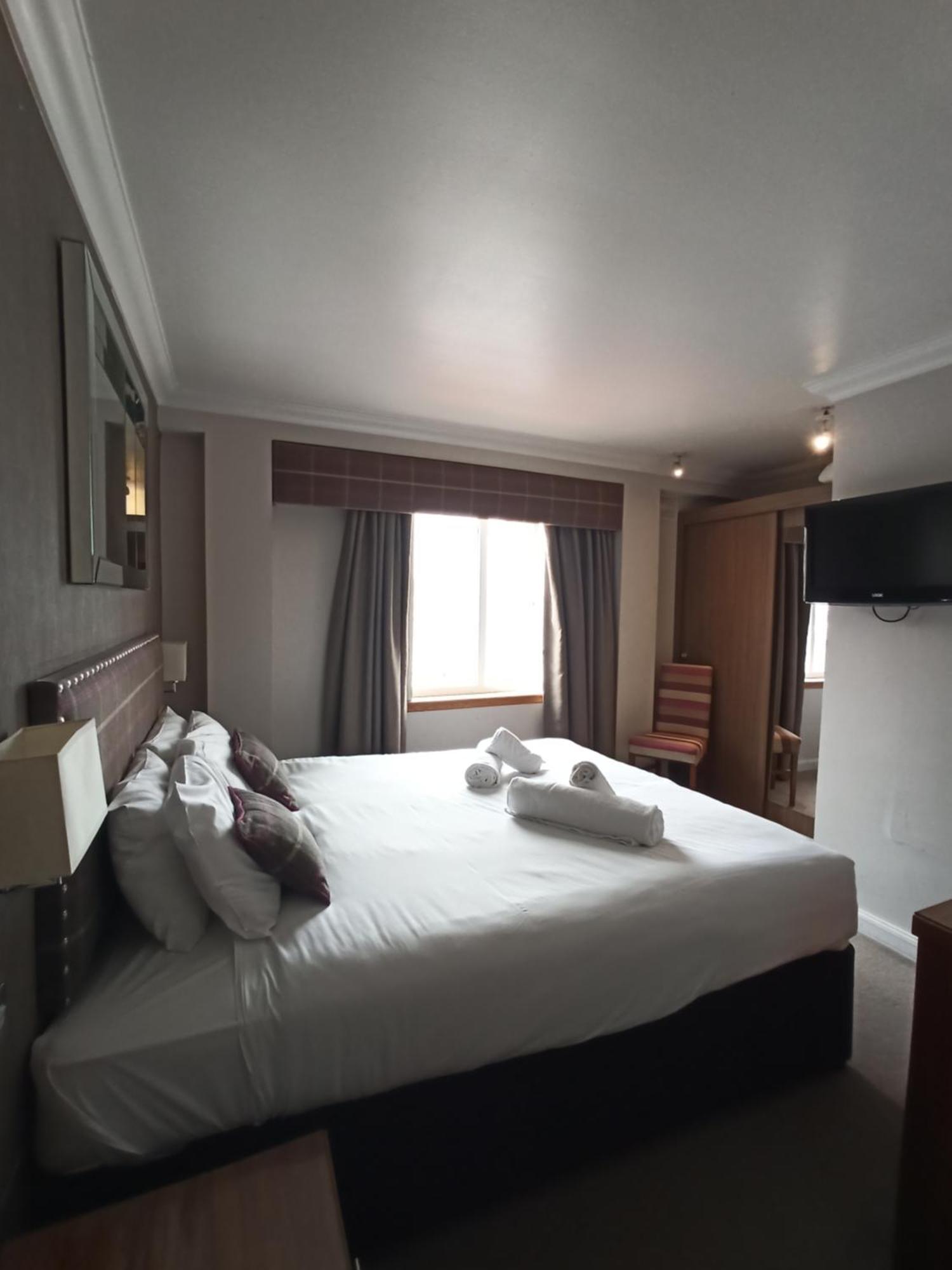 Anchor Hotel And Seabed Restaurant Тарберт Екстер'єр фото