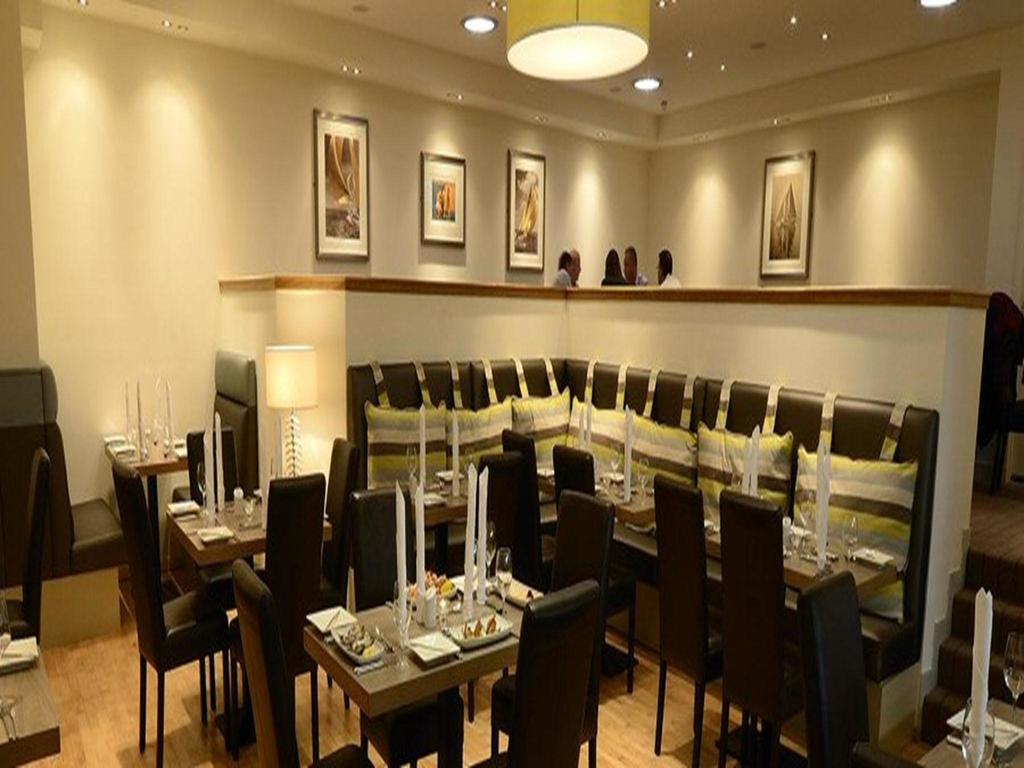 Anchor Hotel And Seabed Restaurant Тарберт Екстер'єр фото